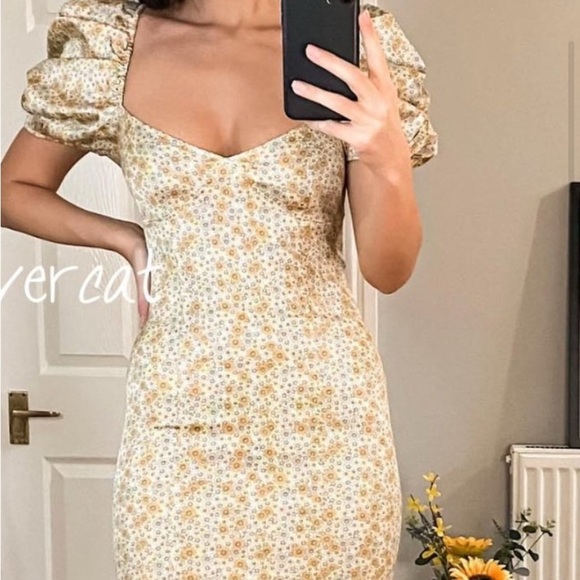 Zara Floral Puff Sleeve Dress Size XSmall  NWOT - Picture 6 of 12